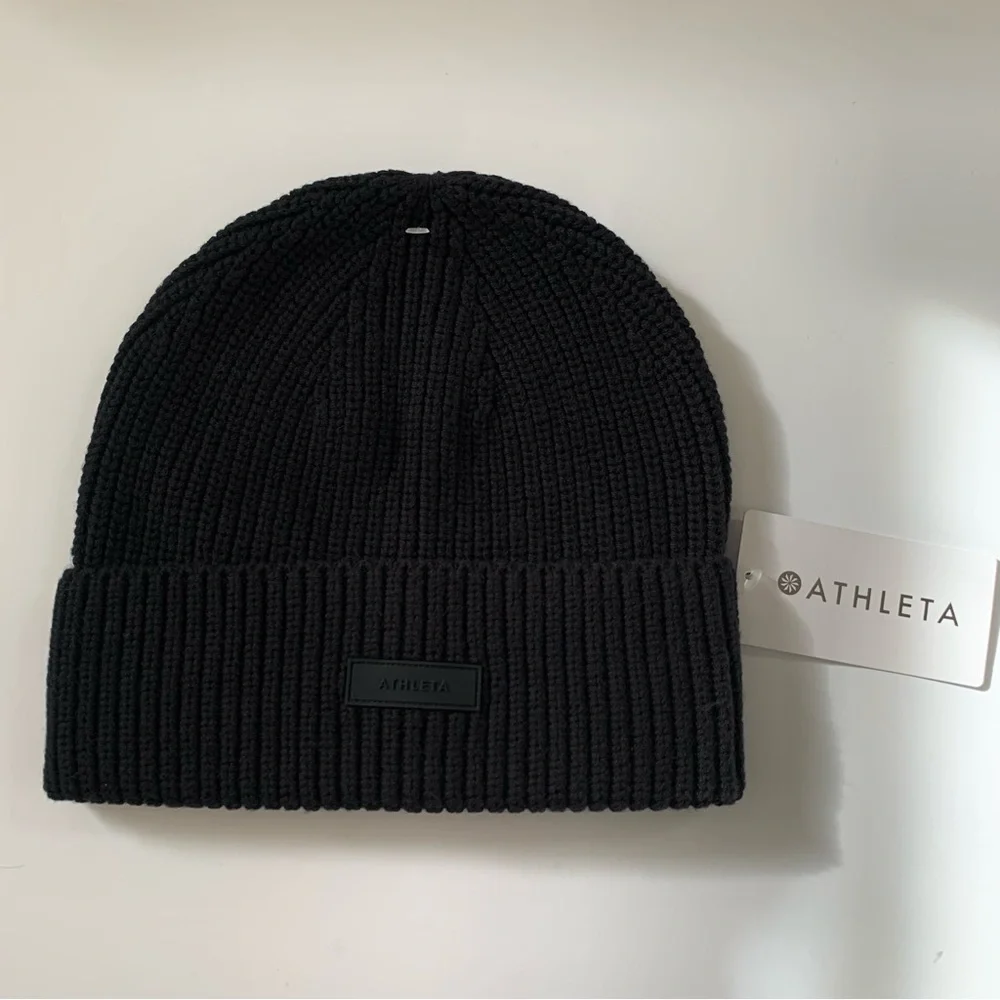 Athleta thick knit wool cotton all black beanie